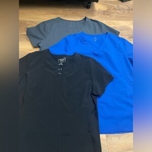Scrub Top set, 2 piece size M Med Couture, Cherokee black gray, gorgeous blue!